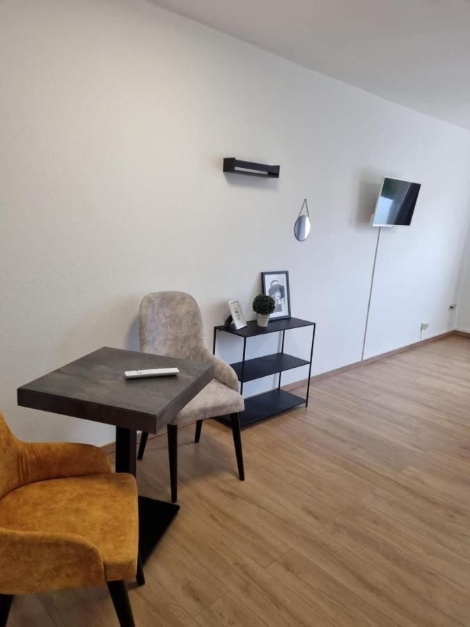 Twitch Apartments Ахім Екстер'єр фото